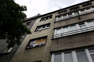 Vyčištění keramické fasády Praha