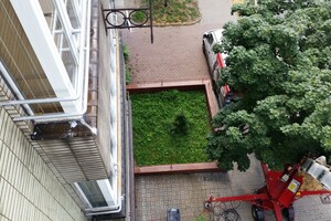 Čištění fasády z keramiky