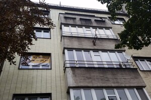 Keramický obklad domu vyčištění