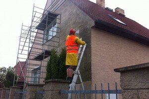 Strojové čištění fasády rodinného domu